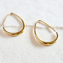 Teardrop Threader Hoop