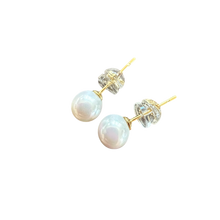 Pearl Studs