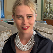 Holler for the Collar - Pearl