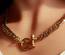 Shackle Collar