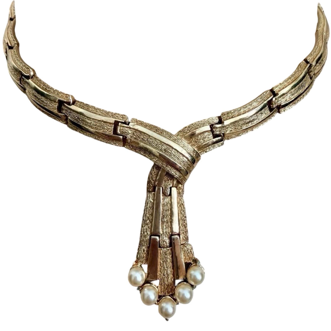 Vintage Trifari Lariat