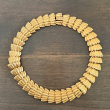 Vintage Scalloped Collar