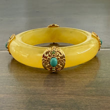 Vintage Lucite Bangle