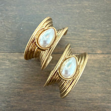 Inverted Pearl Hoop