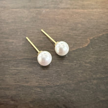 Pearl Studs