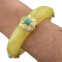 Vintage Lucite Bangle