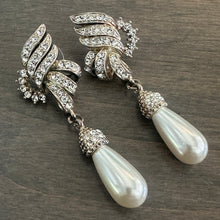 Vintage Teardrop Pearl Chandelier