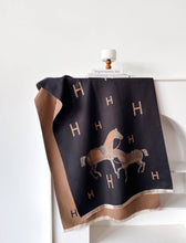Reversible Wrap - Black & Tan