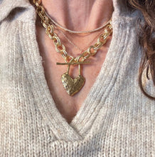 Toggled Heart Drape